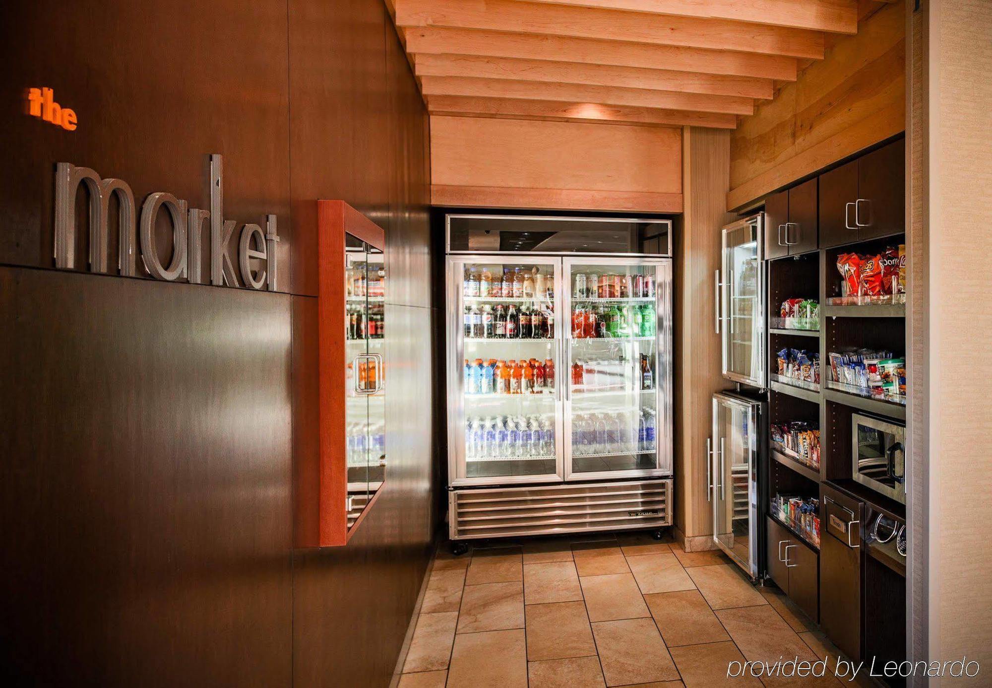 Courtyard By Marriott Norman Hotell Exteriör bild