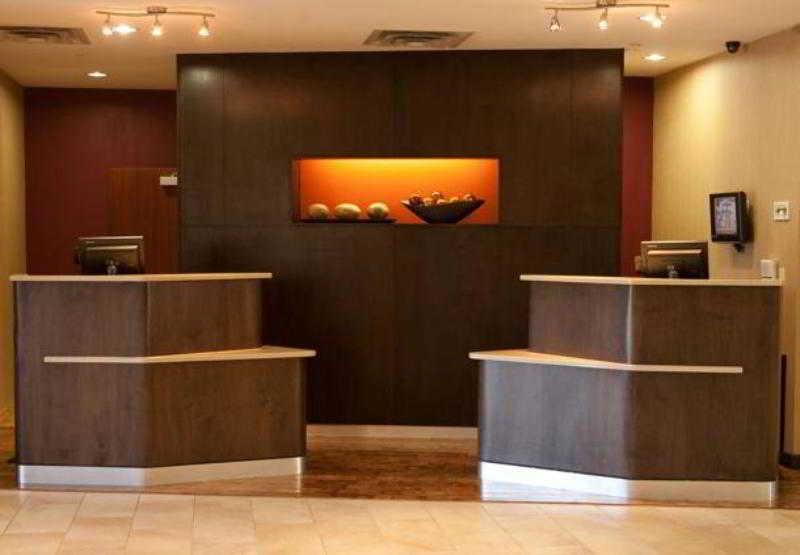Courtyard By Marriott Norman Hotell Inreriör bild